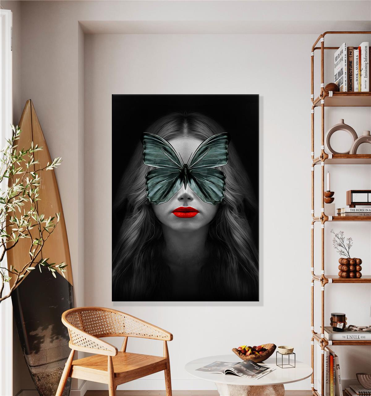 Gri Kelebek Gözlü Kadın Kanvas Baskı Tablo
