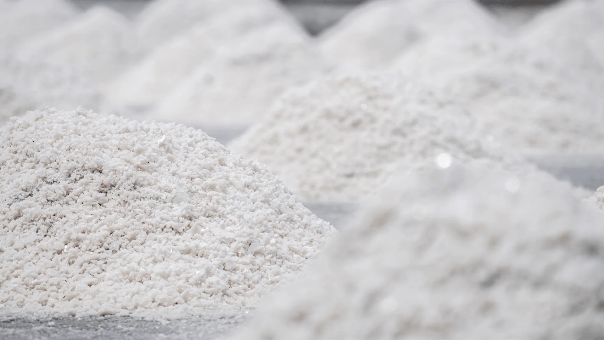 Kalsine Kaolin ile Yüksek Mukavemetli ve Pürüzsüz Yüzeyler