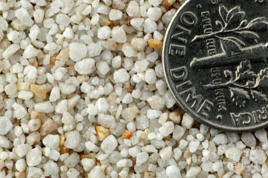 Doğal ve Sentetik Silika Granül Arasındaki Farklar